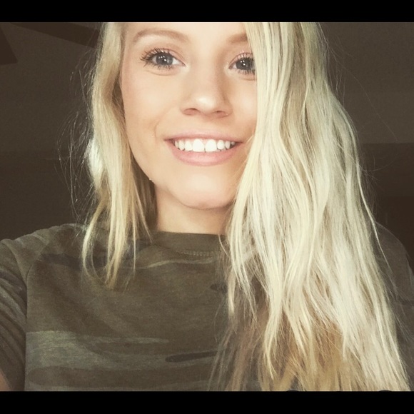 Meet your Posher, Payton - Picture 1 of 1